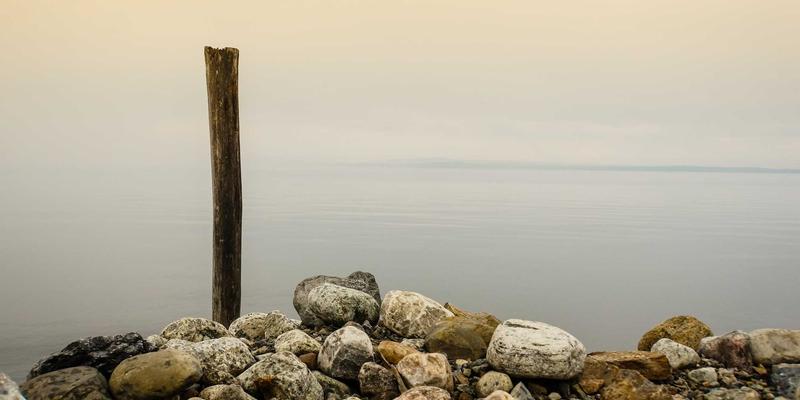 新闻数据存储架构演进：从关系型到NoSQL的数据库设计范式深度分析