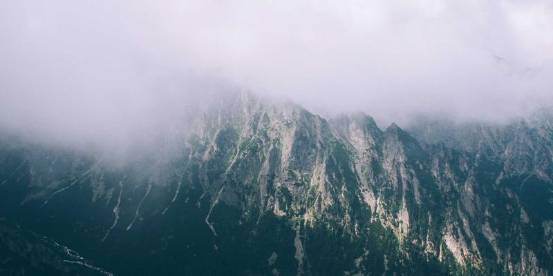 行业分析：VB新闻如何通过多语言本地化策略，让复古新闻报道跨越文化边界