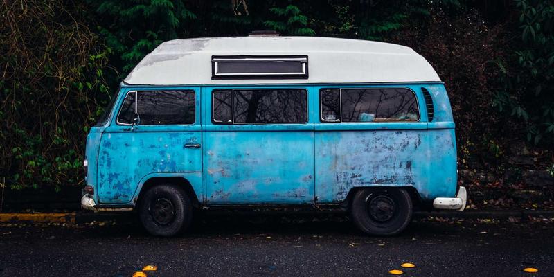 行业分析：VB新闻客户端如何通过本地数据库同步与增量更新技术打造卓越离线阅读体验