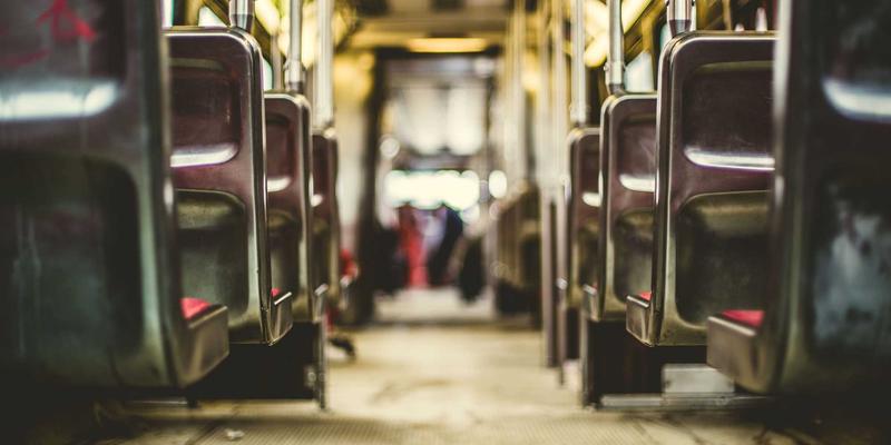 行业分析：VB新闻高并发场景下的性能调优实战——缓存策略与数据库连接池优化